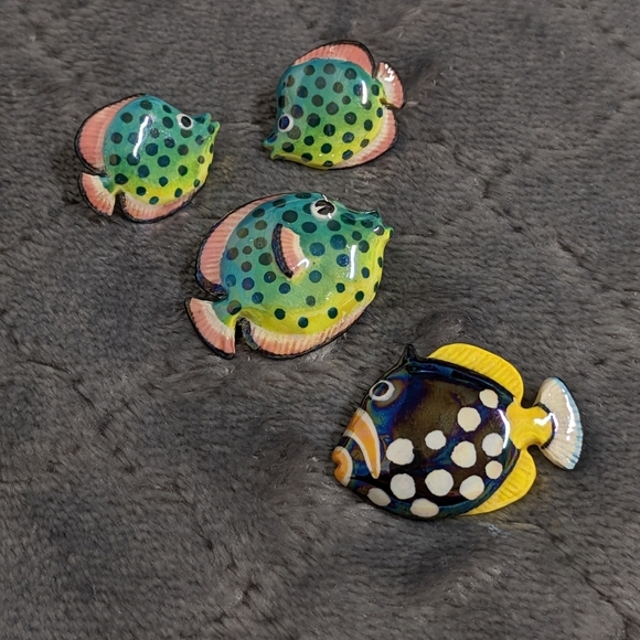 Vintage 80's Artisan Made Glazed Ceramic Fish Earrings And Brooches - Picture 2 of 10